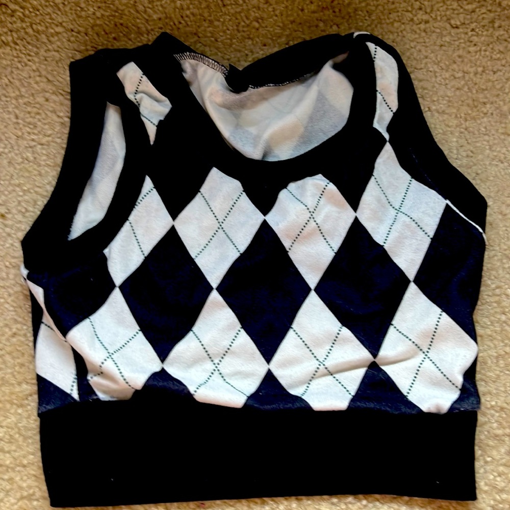New, diamond design crop top